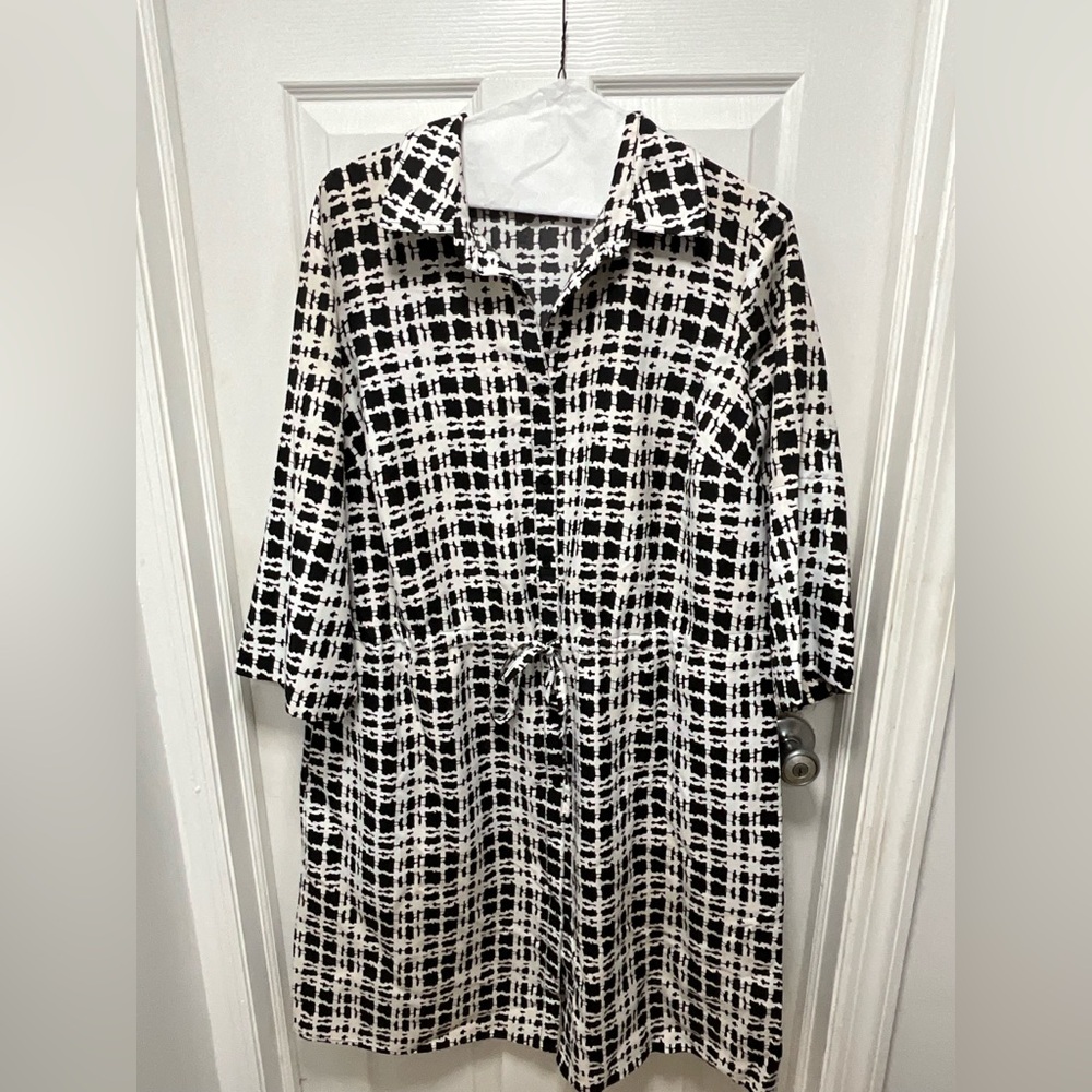 Calvin Klein Black and White Women's Shirt Dress Size 1X